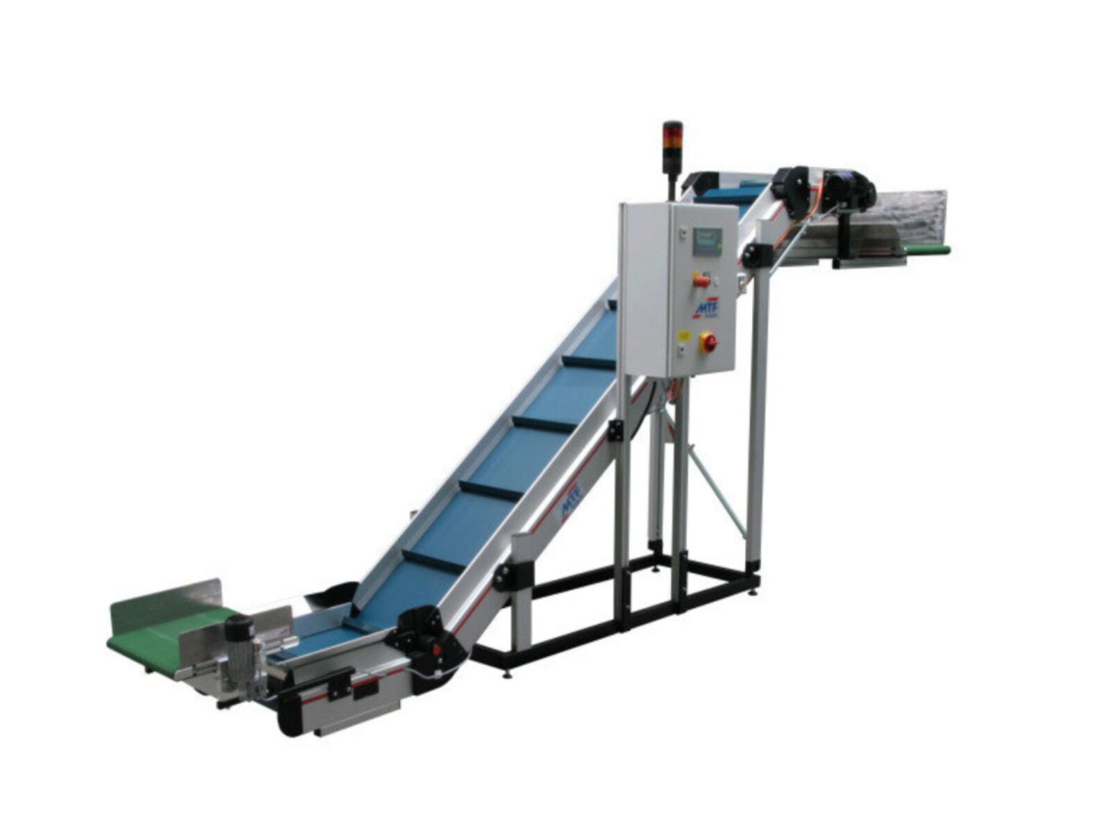 Conveyor belt combination with inclined conveyor and small conveyors for precise distribution of plastic parts into large containers